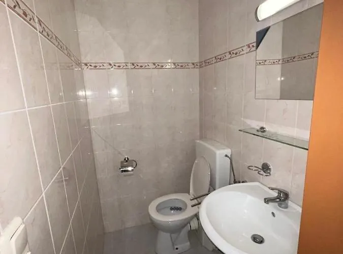 Konukevi Strasser 3*