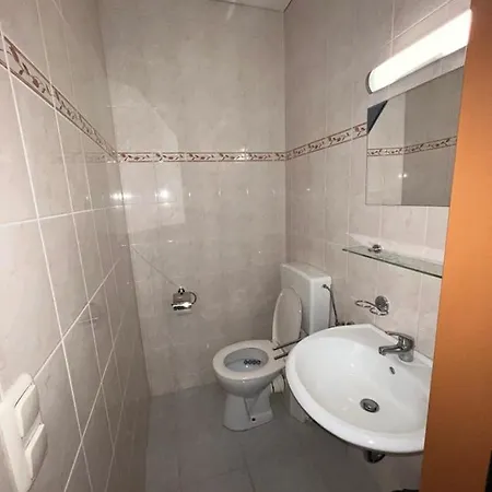 Pensión Strasser 3*